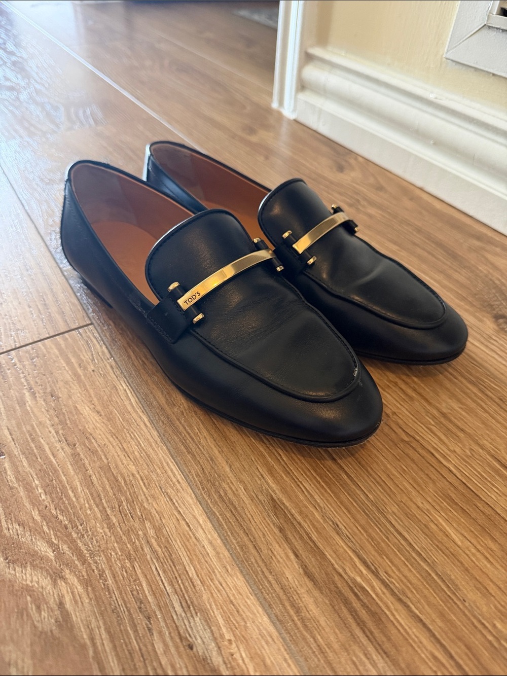 Tod's Clamp Detailed Slip-On Loafer - Picture 6 of 7
